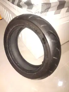 Ban sepeda motor yamaha aerox  ( ban belakang )