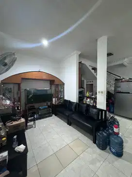 Bagus! Rumah 2,5 Lantai di Sunter Karya, Jakarta Utara