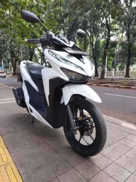 CASH KREDIT DP MINIM 1JTA HONDA VARIO 125 CBS ISS THN 2021 PAJAK IDUP