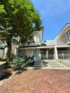 Disewakan rumah full furnish dalam perum elite dekat Jakal Km 9