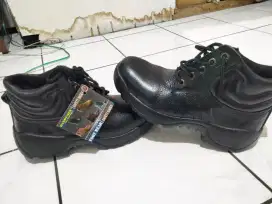 sepatu kulit safety HANDYMAN