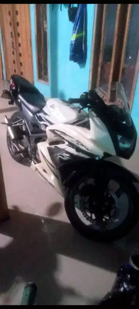 Ninja rr 2012 putih asli plat AD sragen