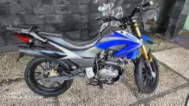 Benelli trail 200cc