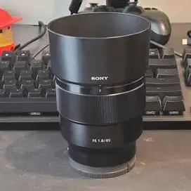 Sony FE 85mm F1.8 Bekas No Jamur No Box