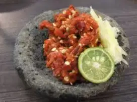Dibutuhkan Tukang Ulek Sambal