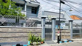 Dijual Rumah Tengah Kota Petemon Bebas Banjir