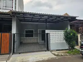 Rumah 2 lantai di GRAHA RAYA di sewakan