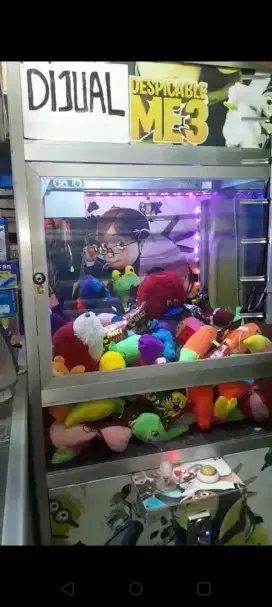 Mesin capit boneka