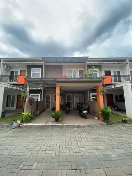 Dijual Rumah Komplek Grand Mansion Jalan Karya Darma Medan Johor