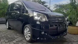 Jual Cepat Toyota NAV1 2.0 V Limited Luxury 2016 LOW KM 83RB