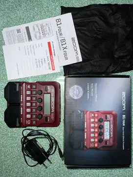 Bass Multi efek Zoom B1 Four dengan AD16E Prosesor