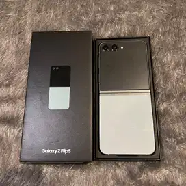 Samsung Galaxy Z Flip5 8/256 Mulus Like New