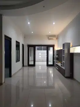 Dijual Rumah Istimewa Siap Huni di Batununggal Indah, Bandung