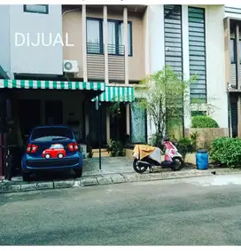 Rumah Townhouse di Gunung Raya, Cireundeu