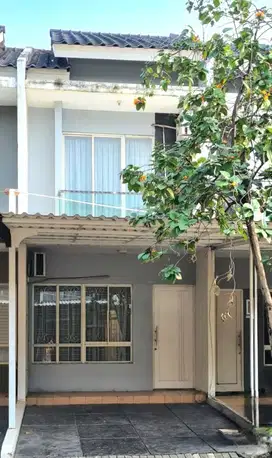 Rumah Murah 2 lantai semi furnish di Residence One Bsd Serpong