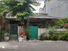 Rumah tua hitung tanah jual cepat Tomang Pulo Macan