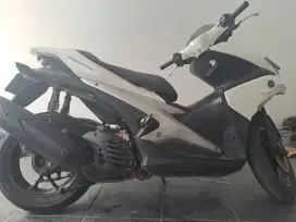 Yamaha aerox 155 cc keyless putih 2018