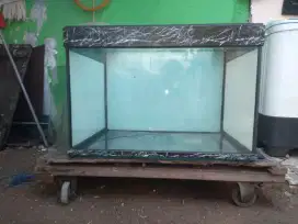 Kebayoran lama aquarium 73x52x50 full 8mm