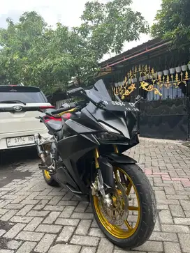 CBR250rr cbr 250rr not R25 ninja
