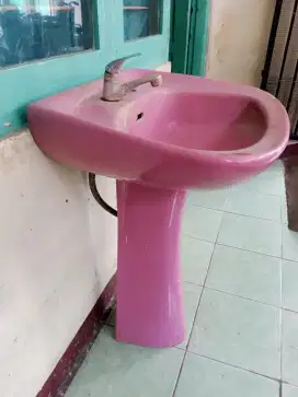 Wastafel merk toto