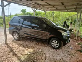 Xenia 2012 1000 cc