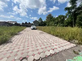 DEKAT PLN GEDONGKUNING: Tanah Jogja Timur, Lahan Matang