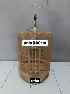 sangkar anis mentah bulat