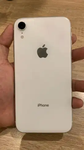 IPHONE XR 64Gb White Terawat Sidoarjo