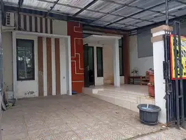 Rumah LT 119/ Lb 90/KT 3/SHM/ carport /taman melati indah bojong sari