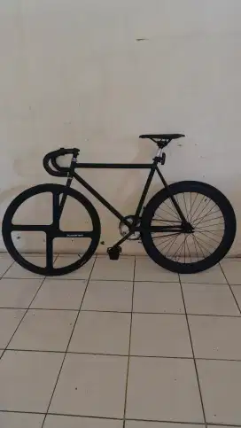 Fixie Lokal L Black Doff