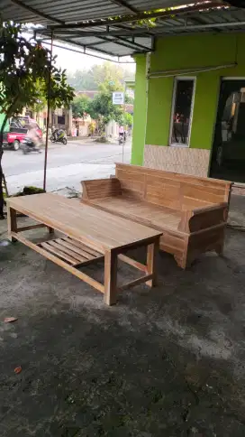 Resban jati ples meja