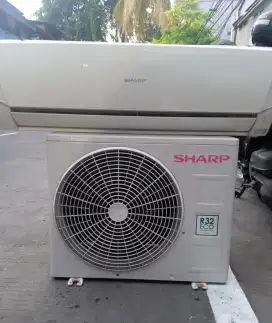 AC Sharp 1 PK R 32 second +pasang Free ongkir Sejabotabek