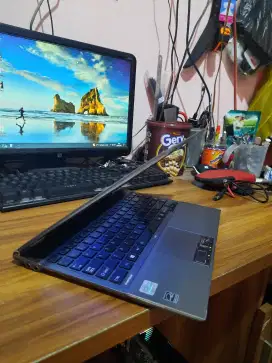 LAPTOP MURAH BERKUALITAS TOSHIBA PORTEGE Z930 SUPER SLIM