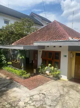 Rumah & Kost Jl. Riau dekat terminal dan pintu tol Jagorawi Bogor