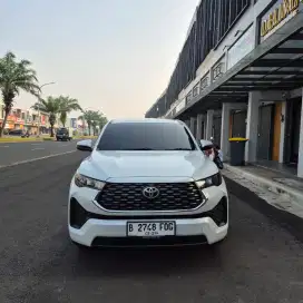Toyota Zenix 2.0 G HV Hybrid AT 2024