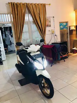 VARIO TECNO TERBAIK 2011 Pajak Off