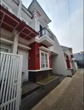 Disewakan Rumah Baru, Rapih dan Cantik. Lokasi dalam Cluster