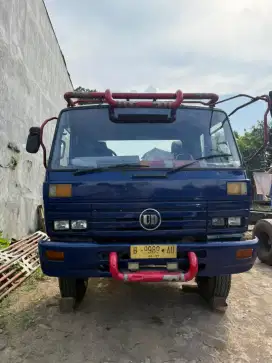 Truk Nissan CK12 Tronton Turbo Th'2002 Long Chasis Ex Bak Murmer