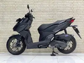 Odo 9rb Istimewa!!Honda Vario 160cc 2023 Black Matte Mulus-Mustika