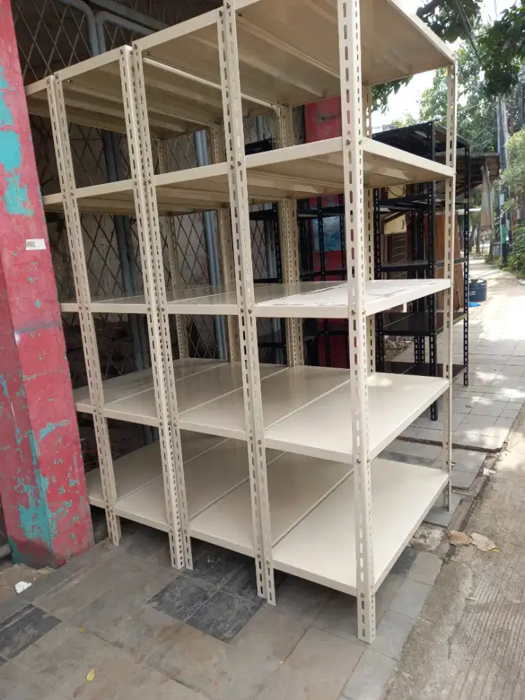 Rak besi ready stock