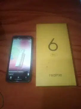 Realme 6pro 8 / 128