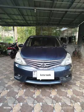 FS // Grand Livina facelift 2013 MT