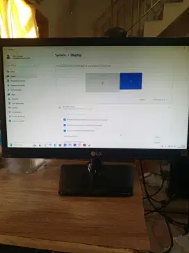 monitor bekas 20inc