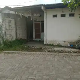 Rumah Bentuk Kos-kosan /Sewa Kamar Mandi Dalam Keputih Timur