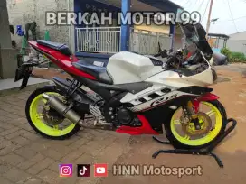 R15 V2 TAHUN 2016 TOP GANTENG