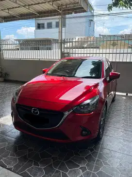 Mazda 2 R 2015 soul red
