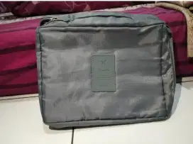 Tas kosmetik travel