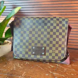 LV MESSAGER FOR MEN