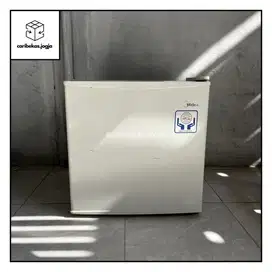 KULKAS MINI MIDEA