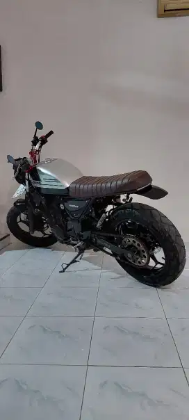 Kawasaki Z250 2013 custom scrambler